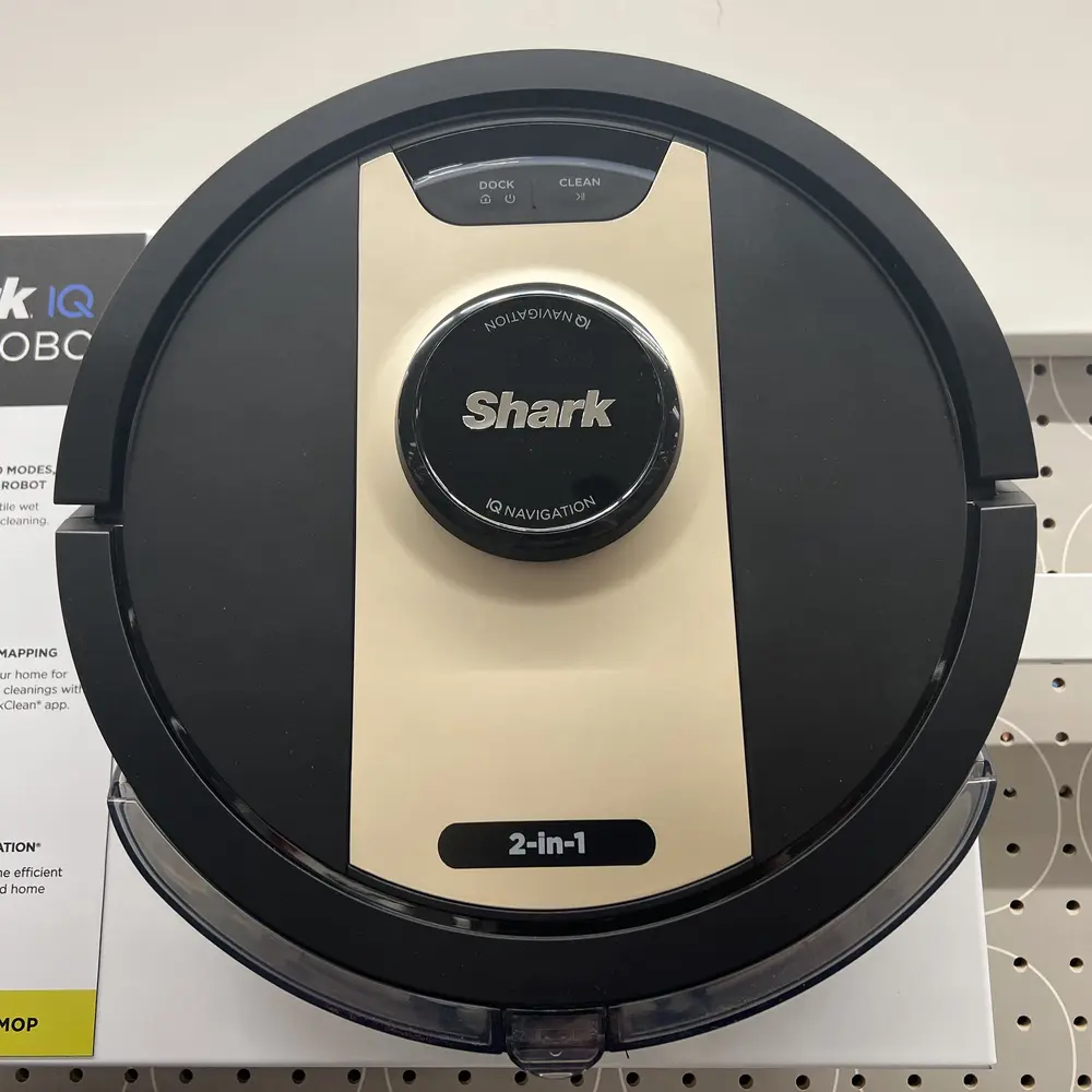 IQ Robot by Shark